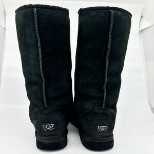 UGG Classic Tall II Women’s Boots Size 7 Black
